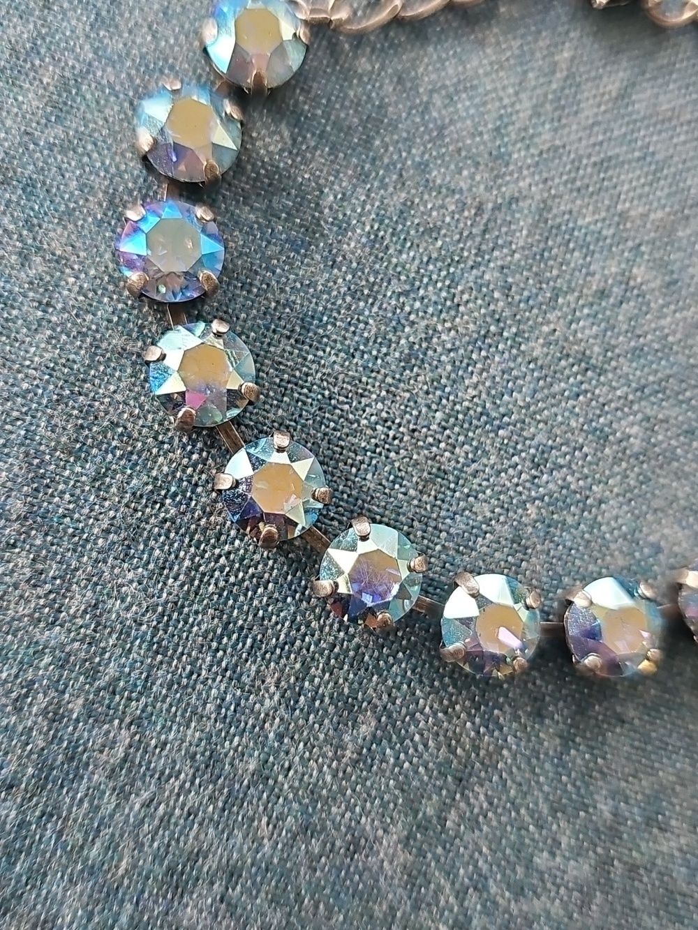 Sabika Inspired Crystal Bracelet - Picture 3 of 7
